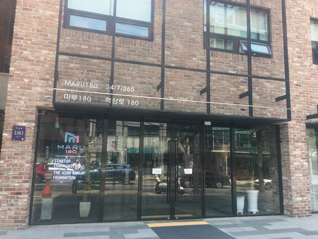 Mtt Guest House Seoul Bagian luar foto